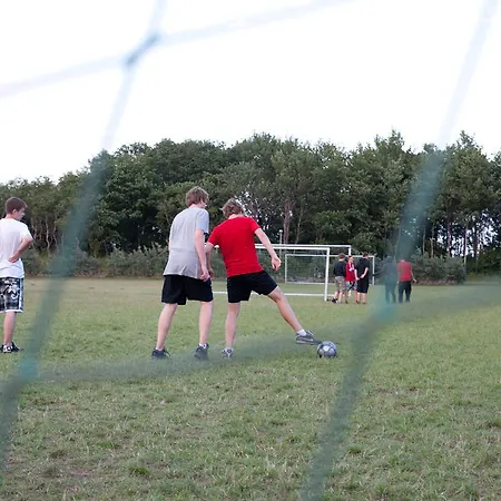 Апарт-отель Jugendtours-feriendorf Ummanz