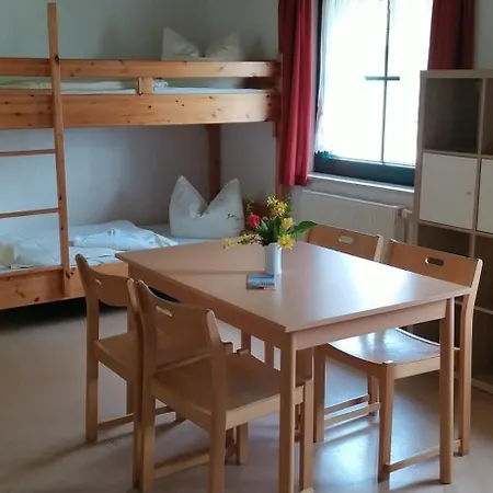 Jugendtours-feriendorf * Ummanz